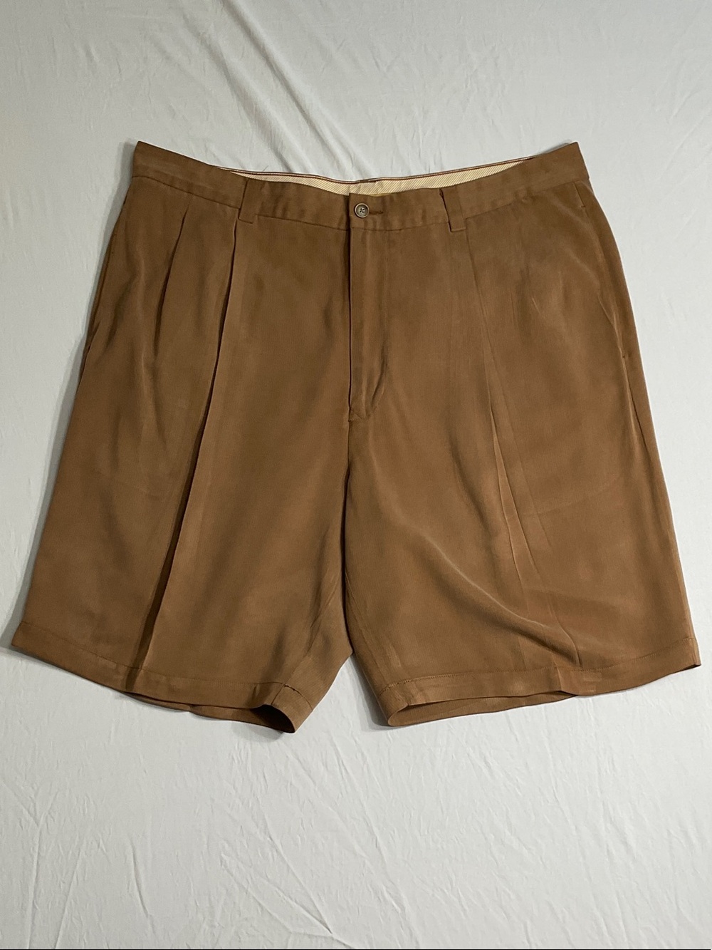 Tommy Bahama Brown Flat-Front Shorts 38